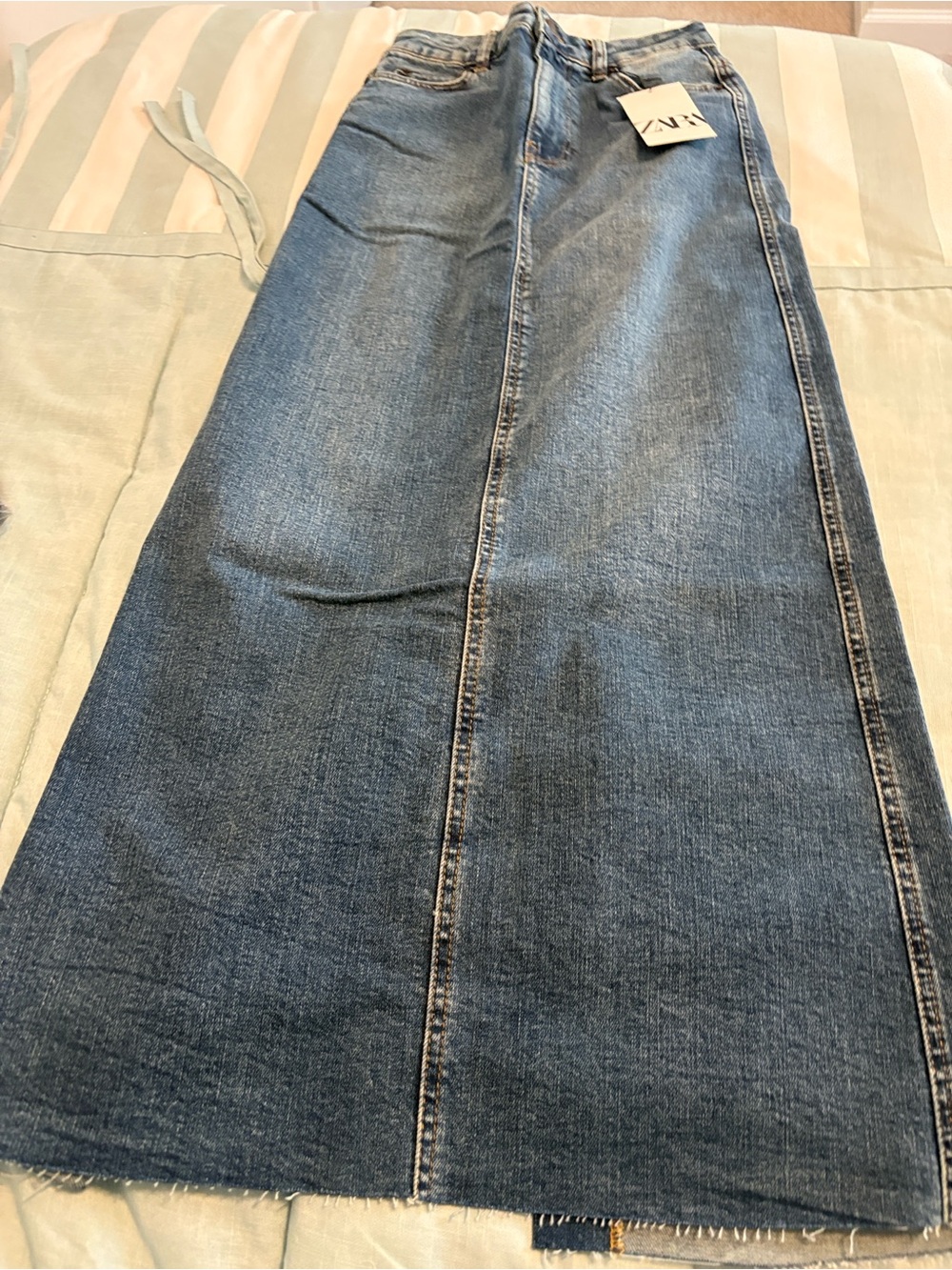 ZARA Long Blue Denim pencil-skirt bottom cut 17” XS 37” length